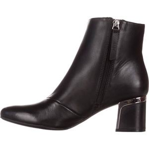 DKNY CORRIE ANKLE BOOT